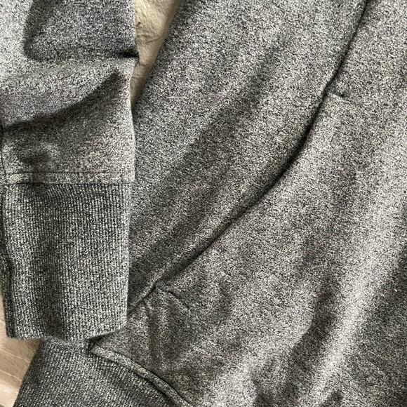 Lululemon Scuba Crewneck size 6, new without tags - Picture 2 of 5